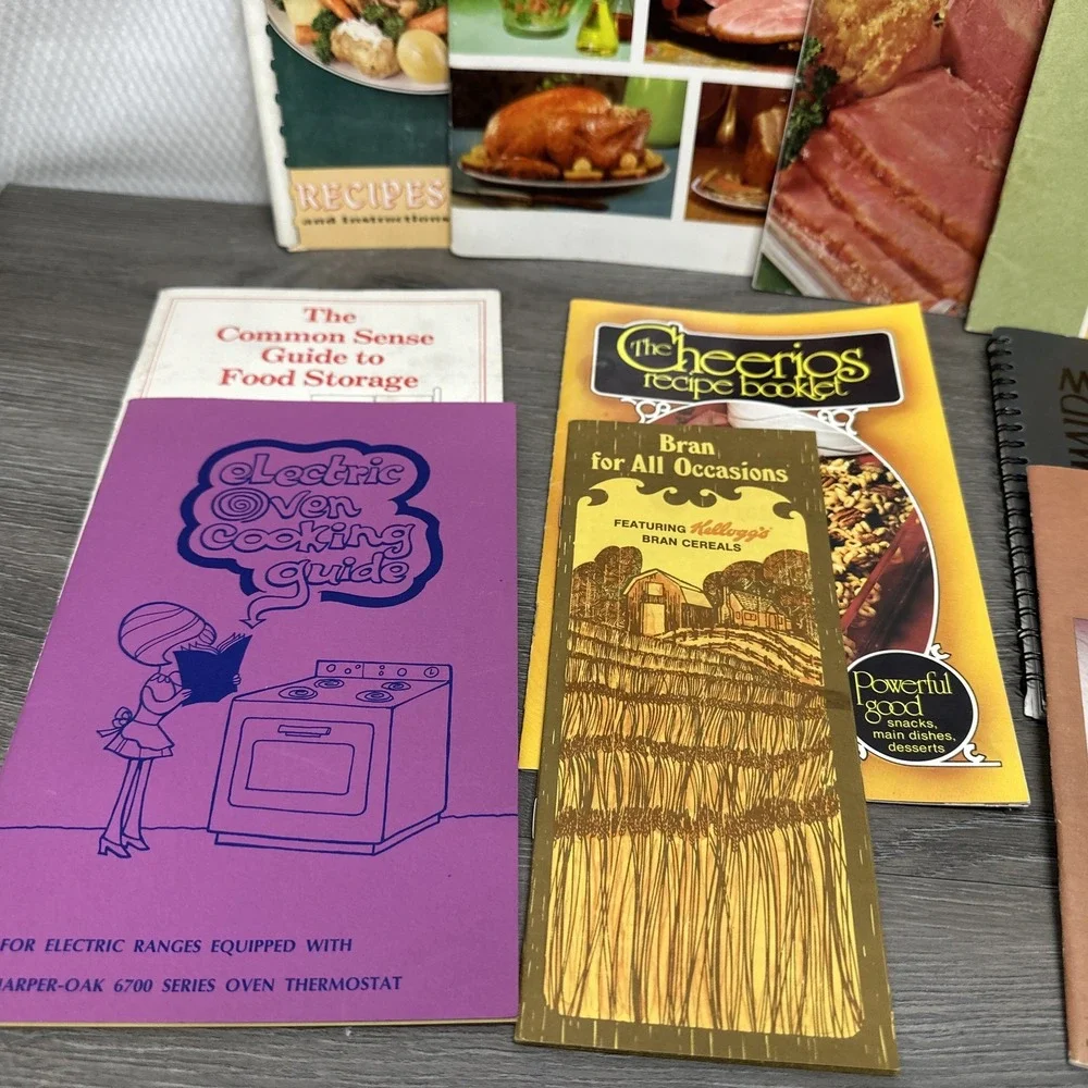Lot of 7 Vintage Cookbooklets Retro Recipes Cooking Guides Kitchenalia‎ vintage